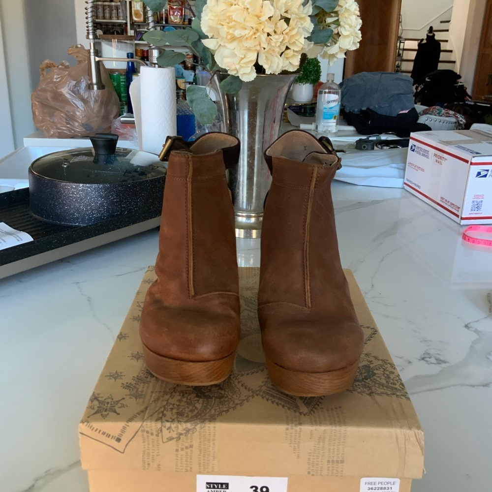 Free People Amber Orchard Clog Platform Leather Wood Brown Womens Size 9 39 NEW - Picture 6 of 11